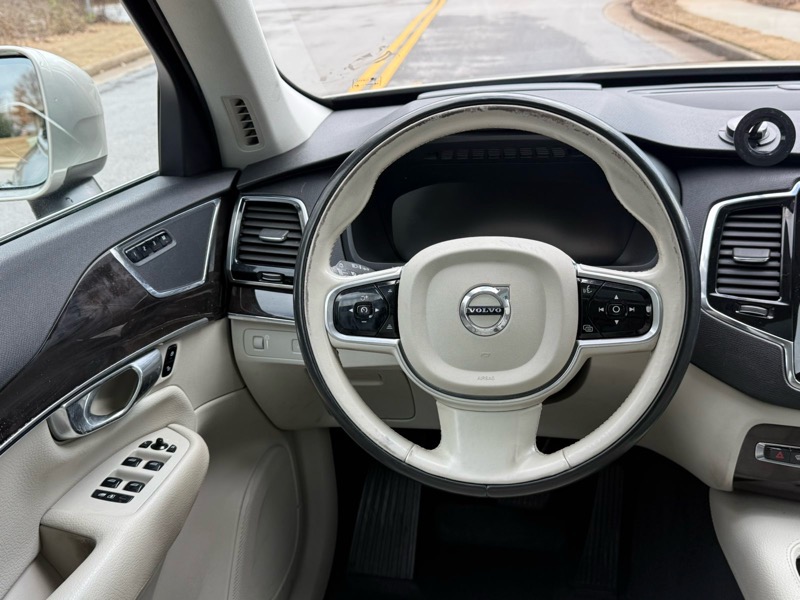 Volvo XC90 T6 Momentum AWD 2018