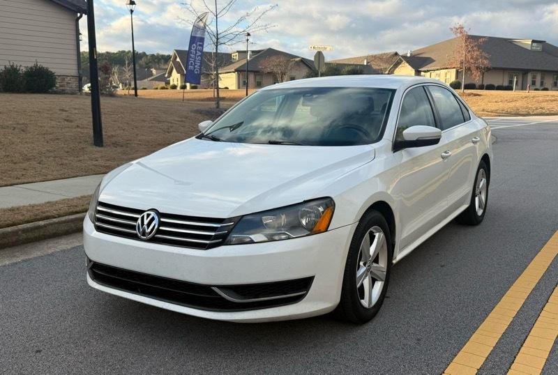 Volkswagen Passat 2.5L SE MT 2013