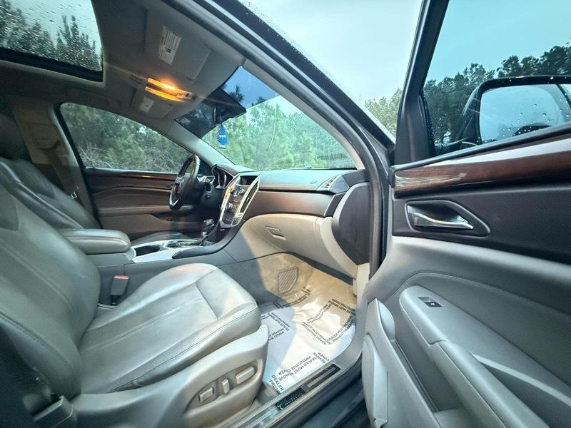 Cadillac SRX Luxury Collection AWD 2010