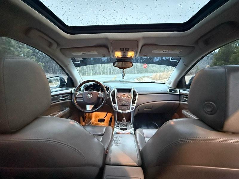 Cadillac SRX Luxury Collection AWD 2010