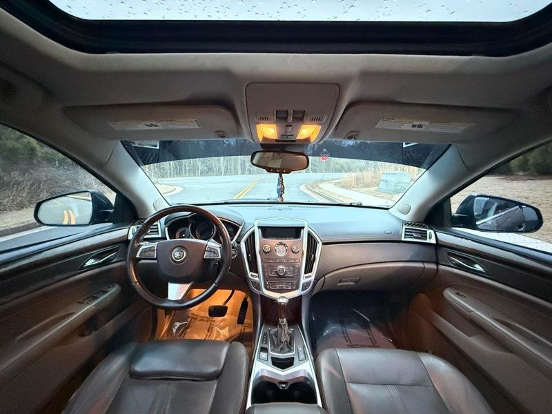 Cadillac SRX Luxury Collection AWD 2010