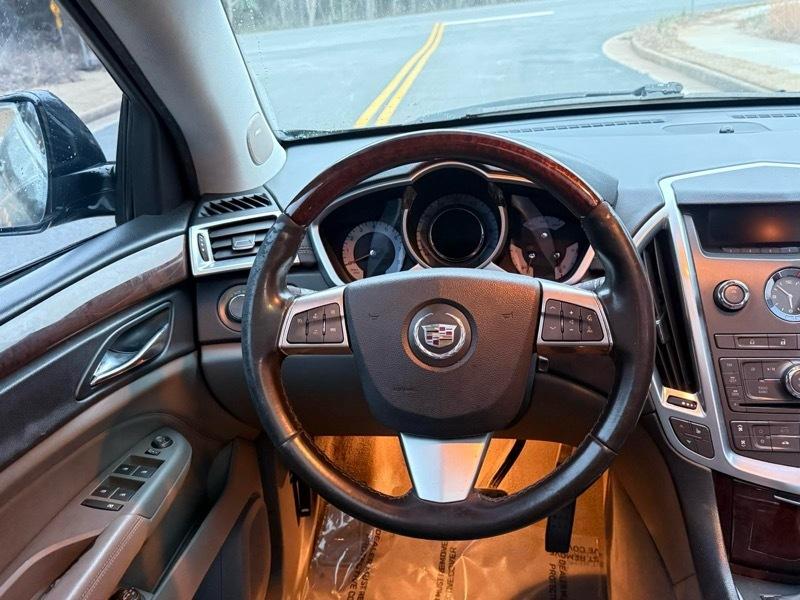 Cadillac SRX Luxury Collection AWD 2010