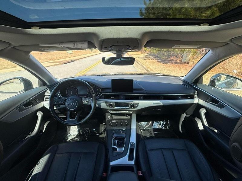 Audi A4 2.0T Premium quattro Sedan 2017