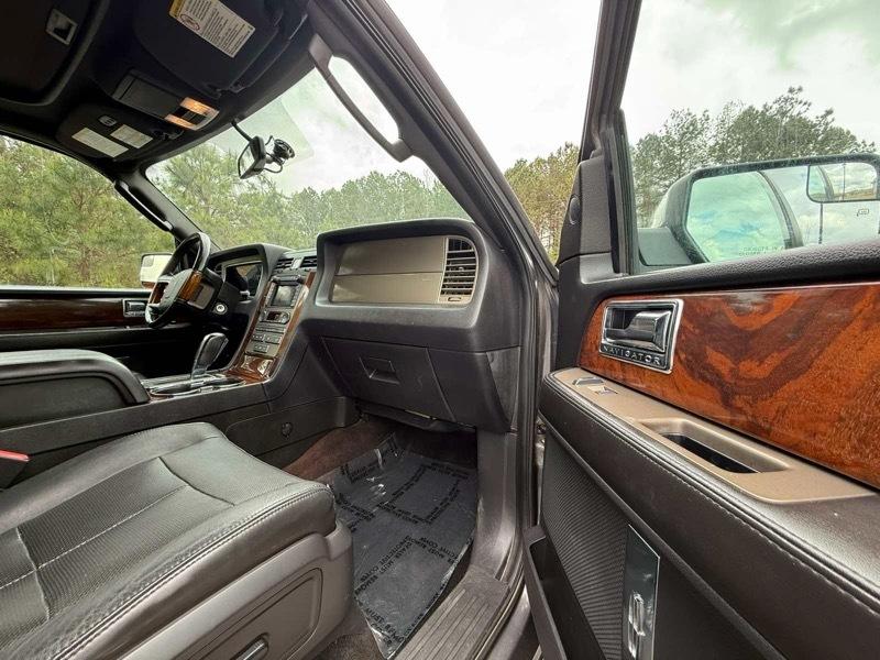 Lincoln Navigator  2013