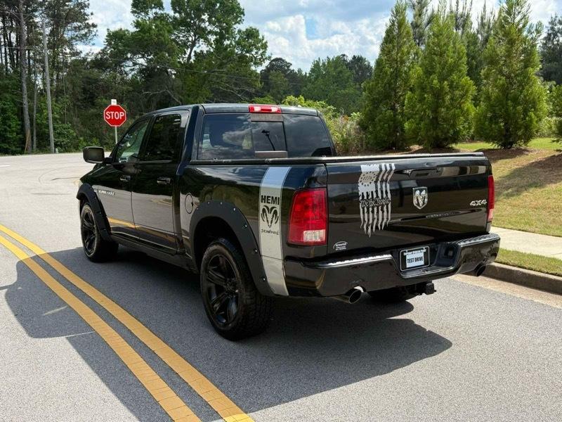 Dodge 1500 ST Crew Cab 4WD 2011