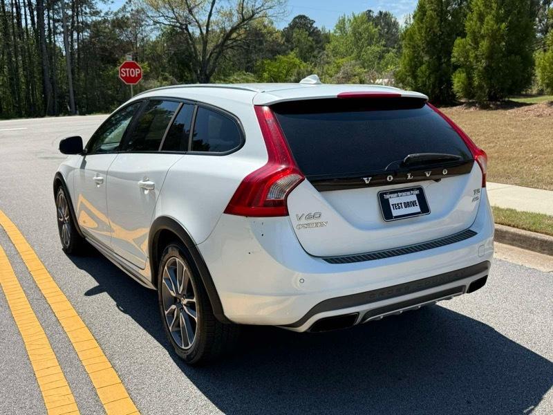 Volvo V60 Cross Country T5 2016