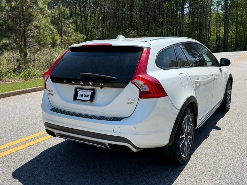 Volvo V60 Cross Country T5 2016