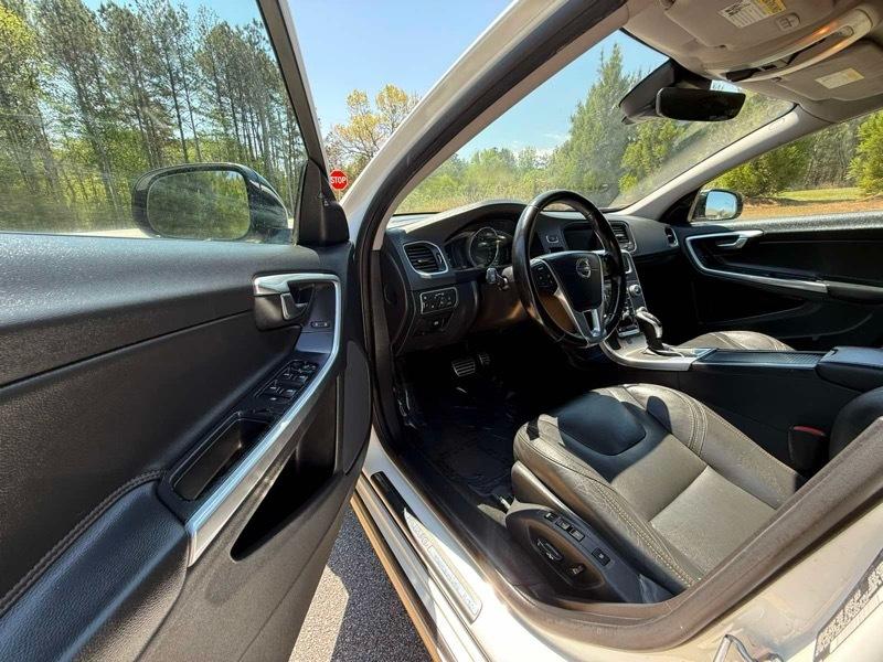 Volvo V60 Cross Country T5 2016