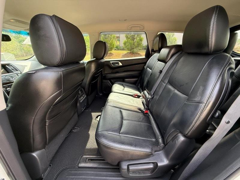 Nissan Pathfinder S 2WD 2013