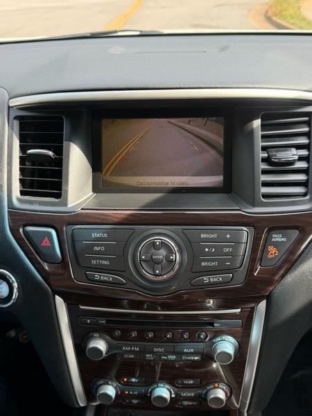 Nissan Pathfinder S 2WD 2013