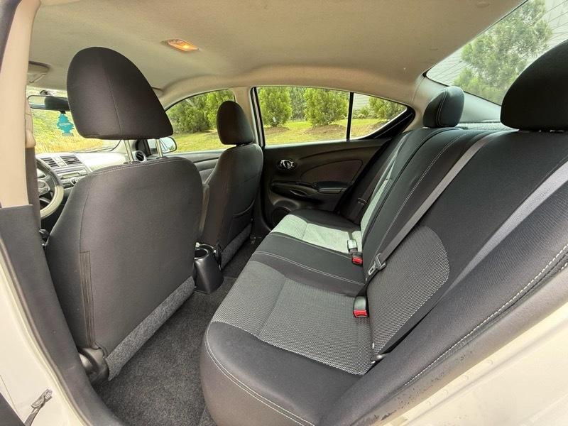Nissan Versa 1.6 S 5M 2014