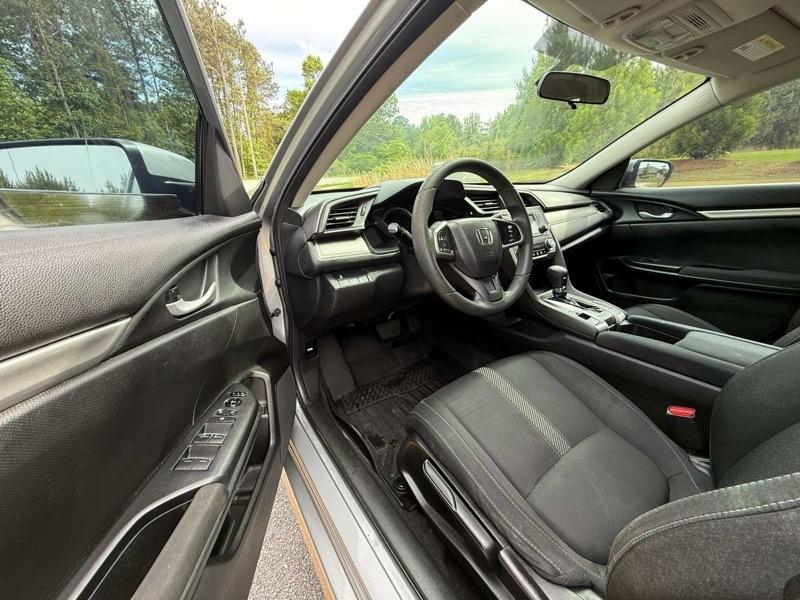 Honda Civic LX Sedan CVT 2016