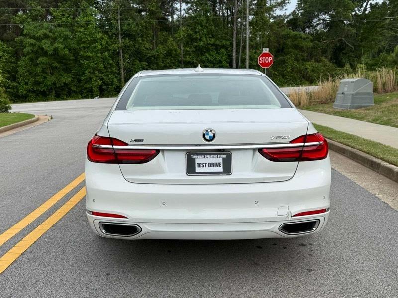 BMW 7-Series 750i xDrive 2016