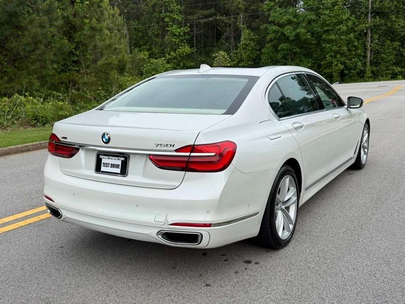 BMW 7-Series 750i xDrive 2016