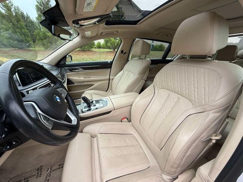 BMW 7-Series 750i xDrive 2016