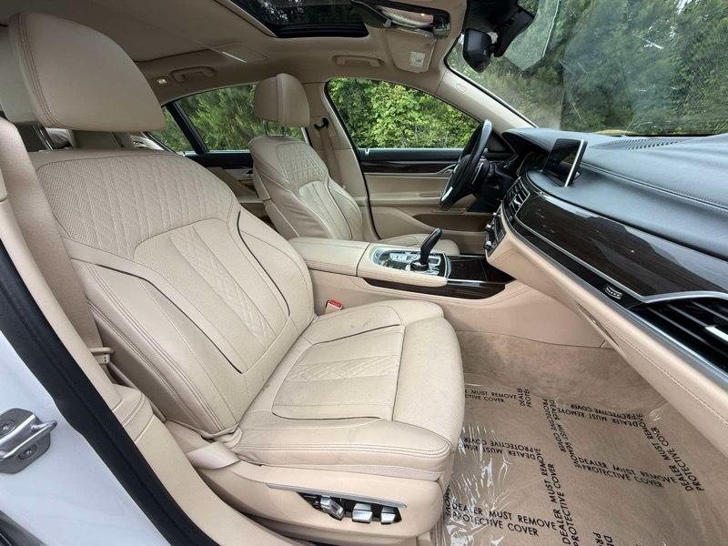 BMW 7-Series 750i xDrive 2016