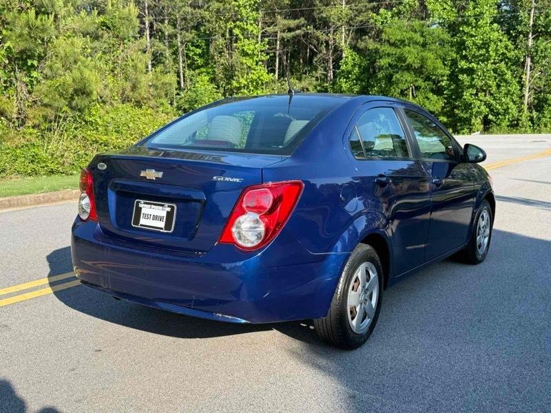 Chevrolet Sonic LS Auto Sedan 2013