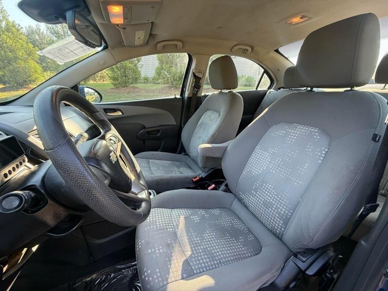 Chevrolet Sonic LS Auto Sedan 2013