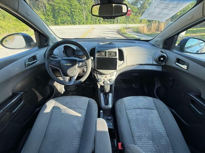 Chevrolet Sonic LS Auto Sedan 2013