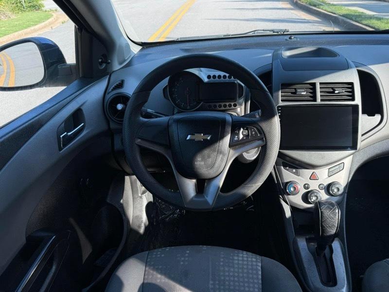 Chevrolet Sonic LS Auto Sedan 2013