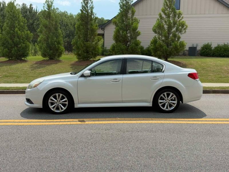 Subaru Legacy 2.5i Premium 2013