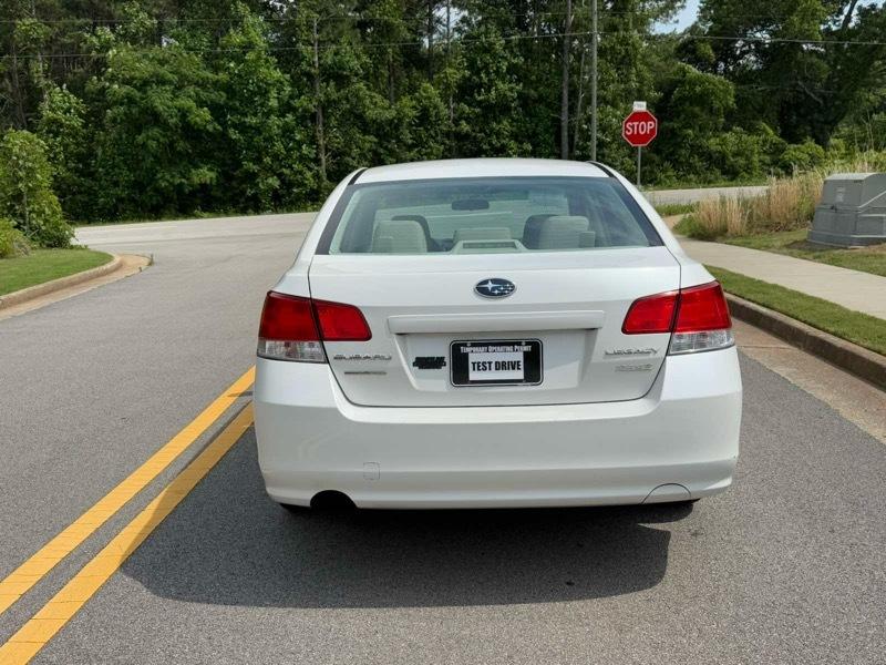 Subaru Legacy 2.5i Premium 2013