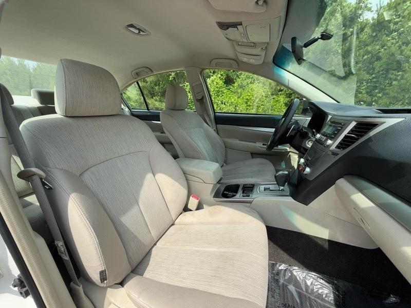 Subaru Legacy 2.5i Premium 2013
