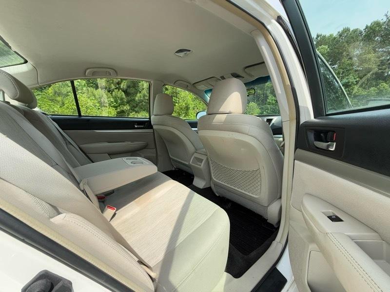 Subaru Legacy 2.5i Premium 2013