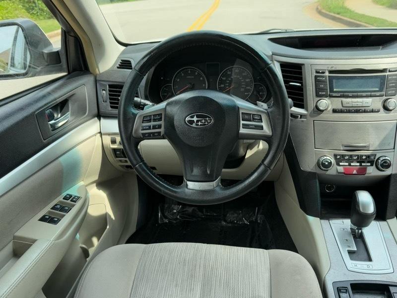 Subaru Legacy 2.5i Premium 2013