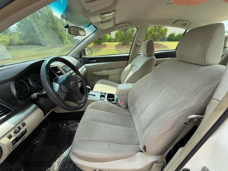 Subaru Legacy 2.5i Premium 2013