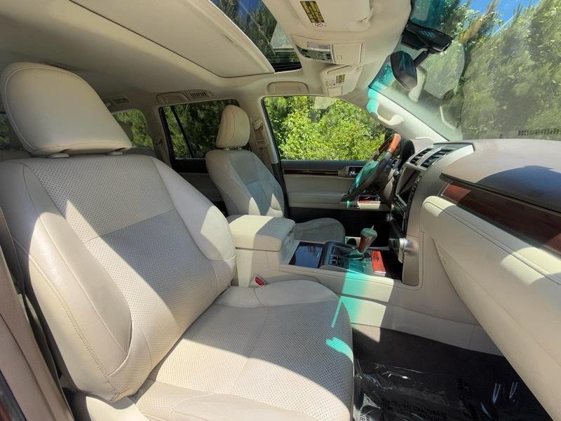 Lexus GX 460 Sport Utility 2012