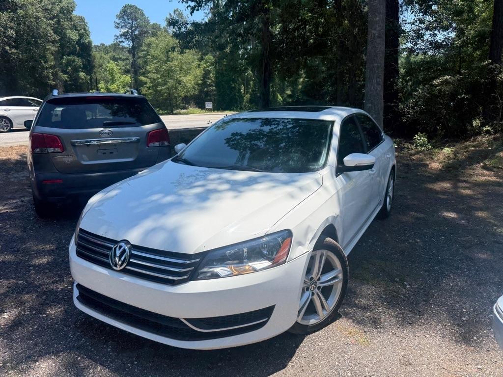 2014 Volkswagen Passat 1.8T SE Auto's photo