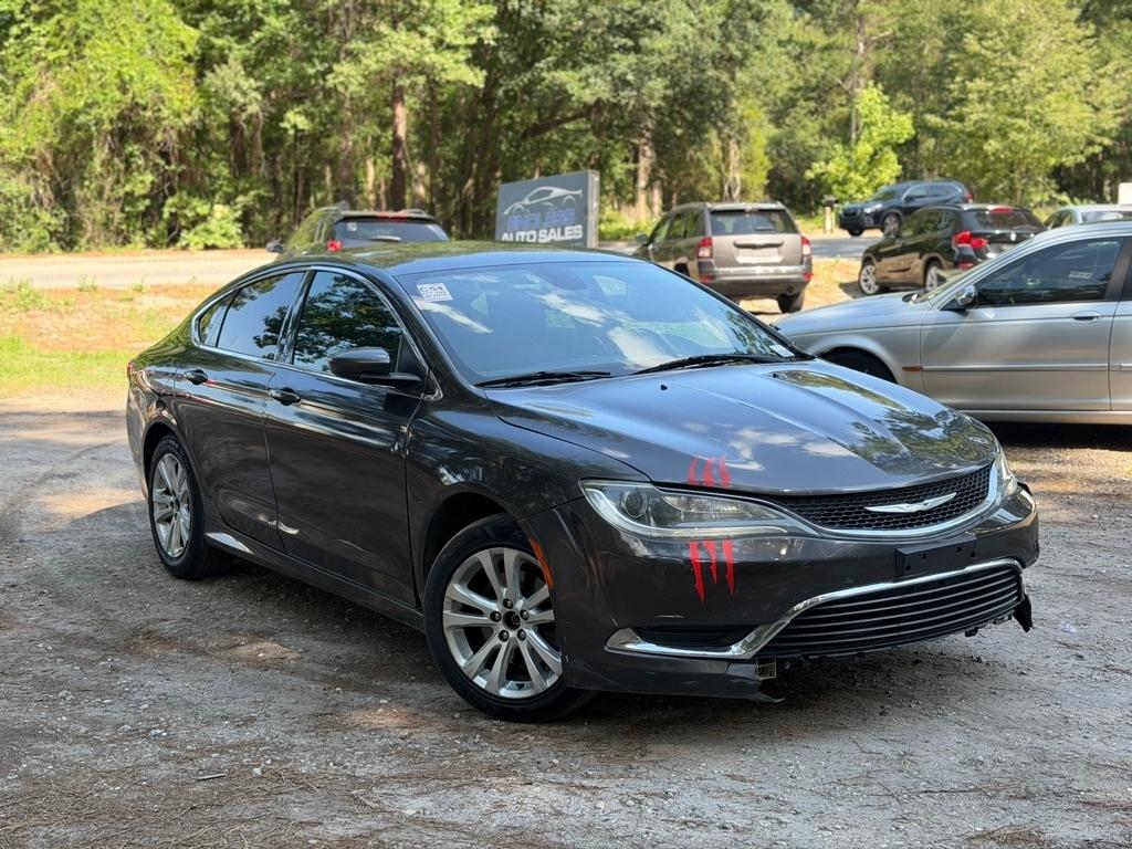 2015 Chrysler 200 Limited's photo