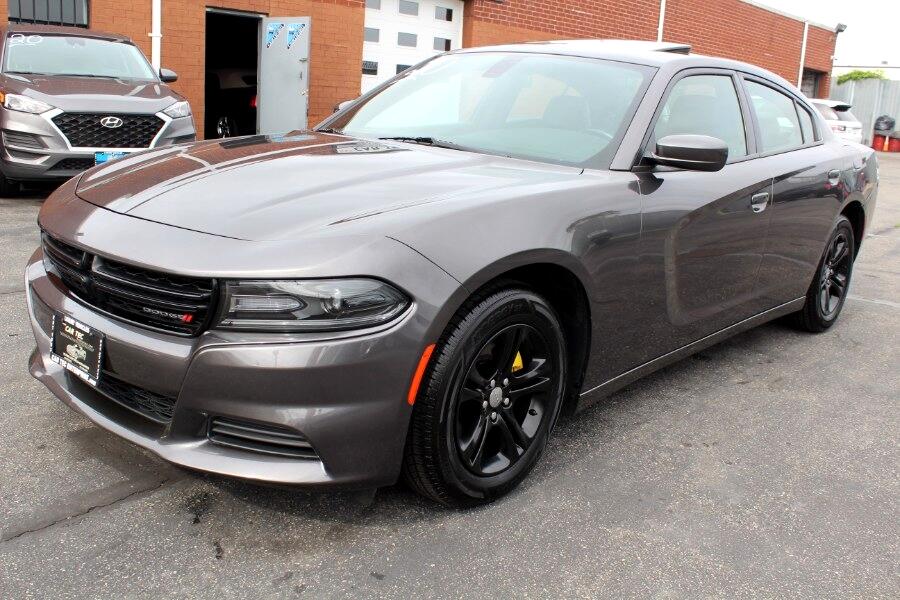 2020 Dodge Charger SXT photo 4