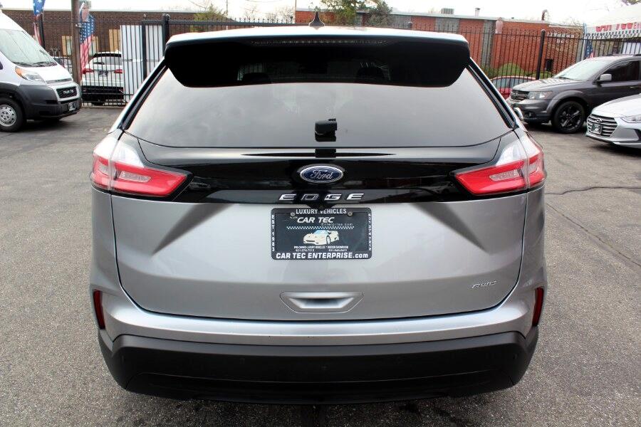 2021 Ford Edge SE photo 7