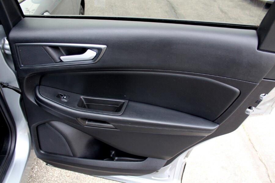 2021 Ford Edge SE photo 23
