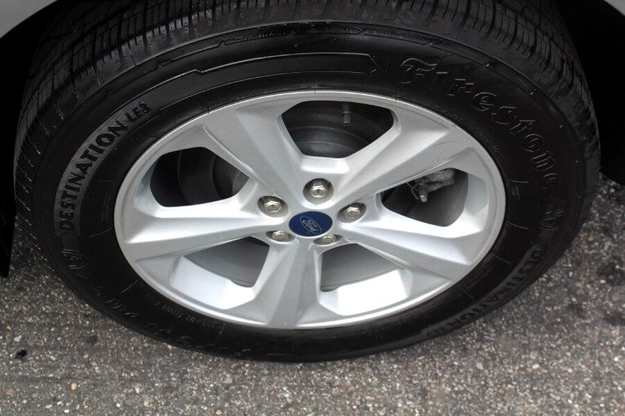 2021 Ford Edge SE photo 30