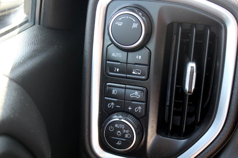 Chevrolet Silverado 1500 4WD Double Cab 147" RST 2019 Chevrolet Silverado 1500 4WD Double Cab 147" RST 2019