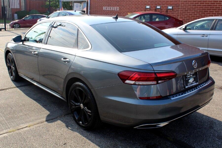 Volkswagen Passat 2.0T SE Auto 2021 Volkswagen Passat 2.0T SE Auto 2021