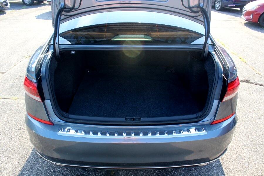 Volkswagen Passat 2.0T SE Auto 2021 Volkswagen Passat 2.0T SE Auto 2021