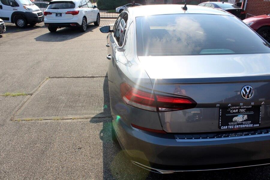 Volkswagen Passat 2.0T SE Auto 2021 Volkswagen Passat 2.0T SE Auto 2021