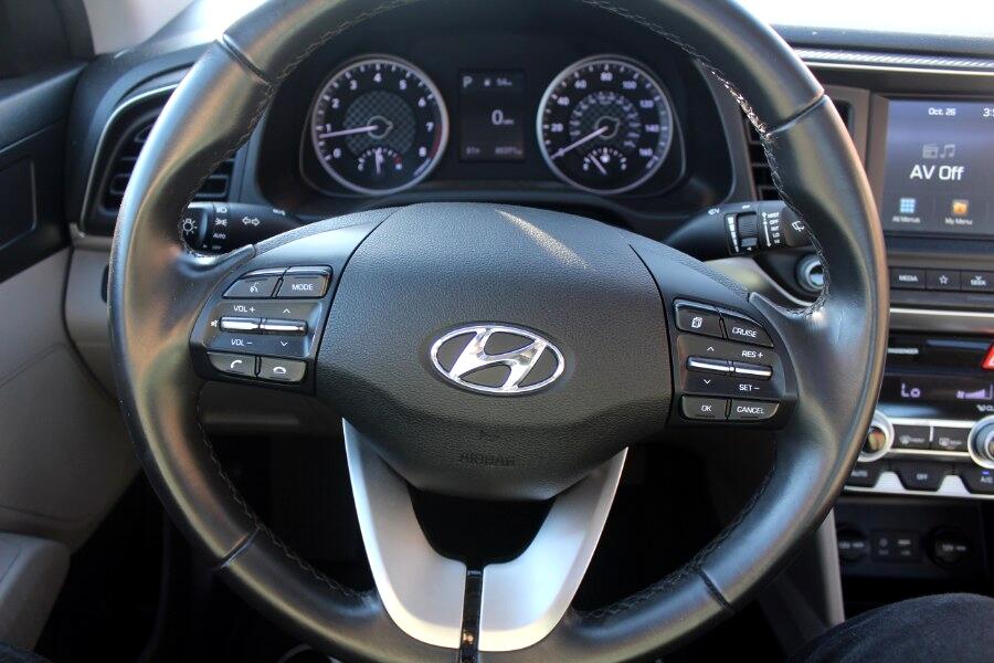 2020 Hyundai Elantra Value Edition photo 13