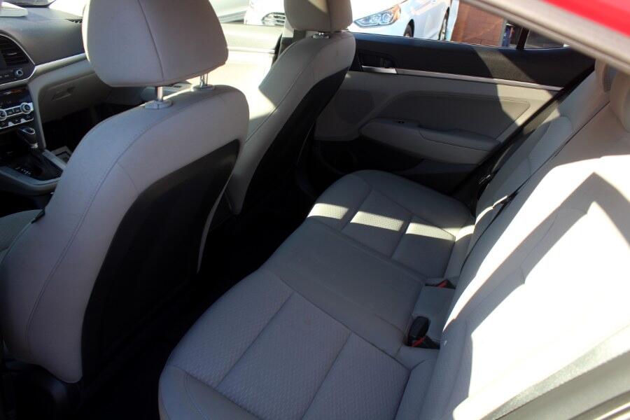 2020 Hyundai Elantra Value Edition photo 24