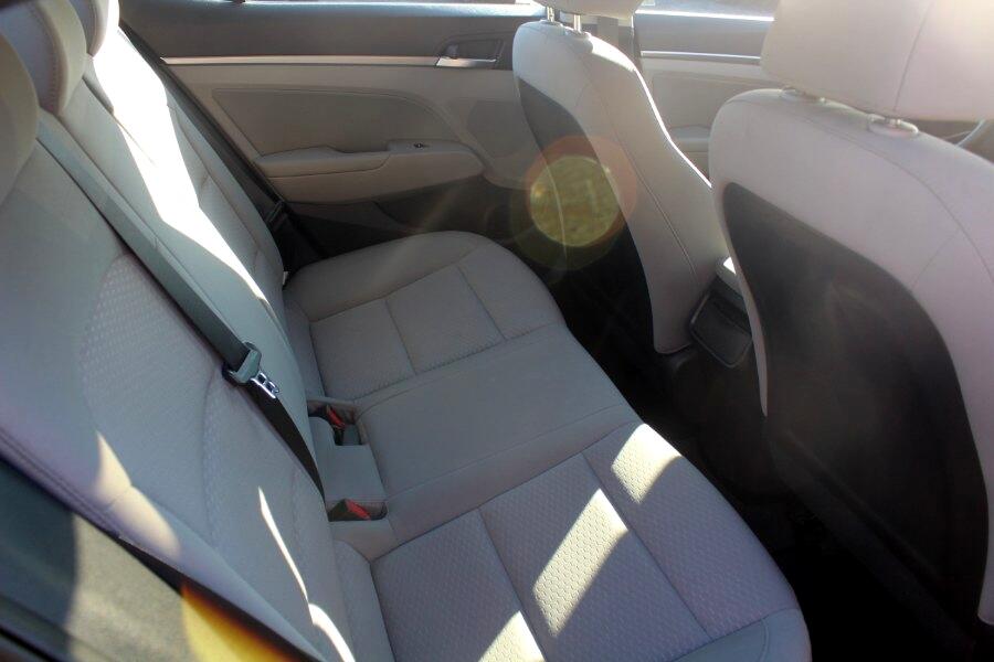2020 Hyundai Elantra Value Edition photo 28