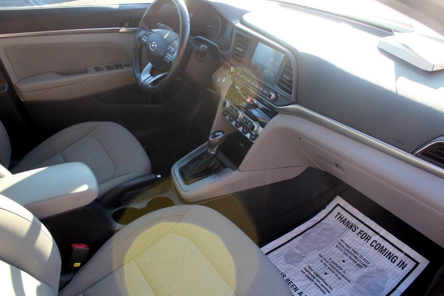 2020 Hyundai Elantra Value Edition photo 30