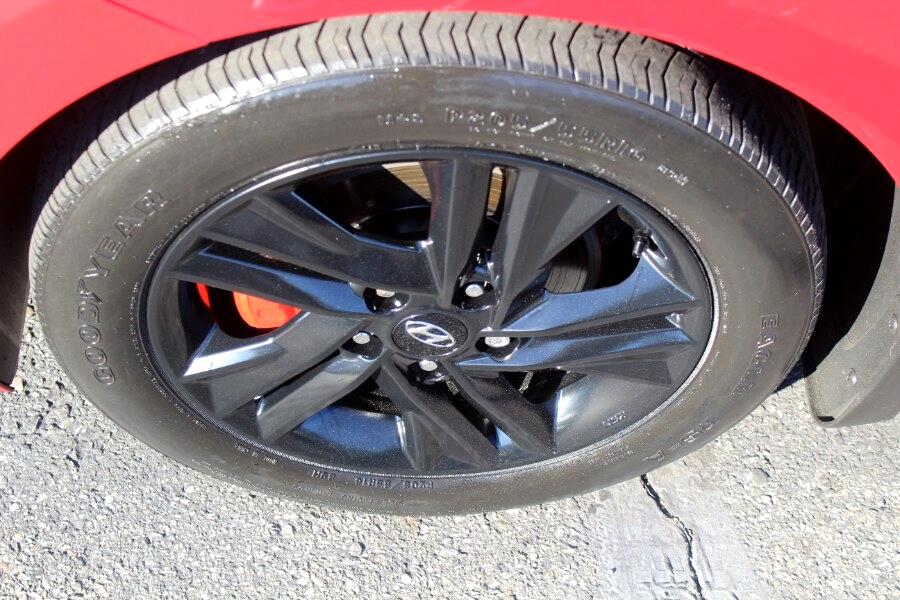 2020 Hyundai Elantra Value Edition photo 36