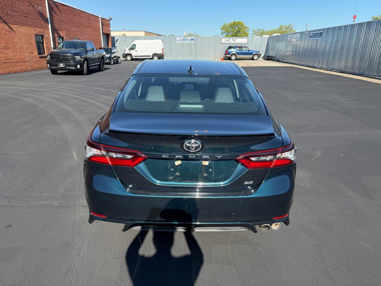 Toyota Camry SE 2021