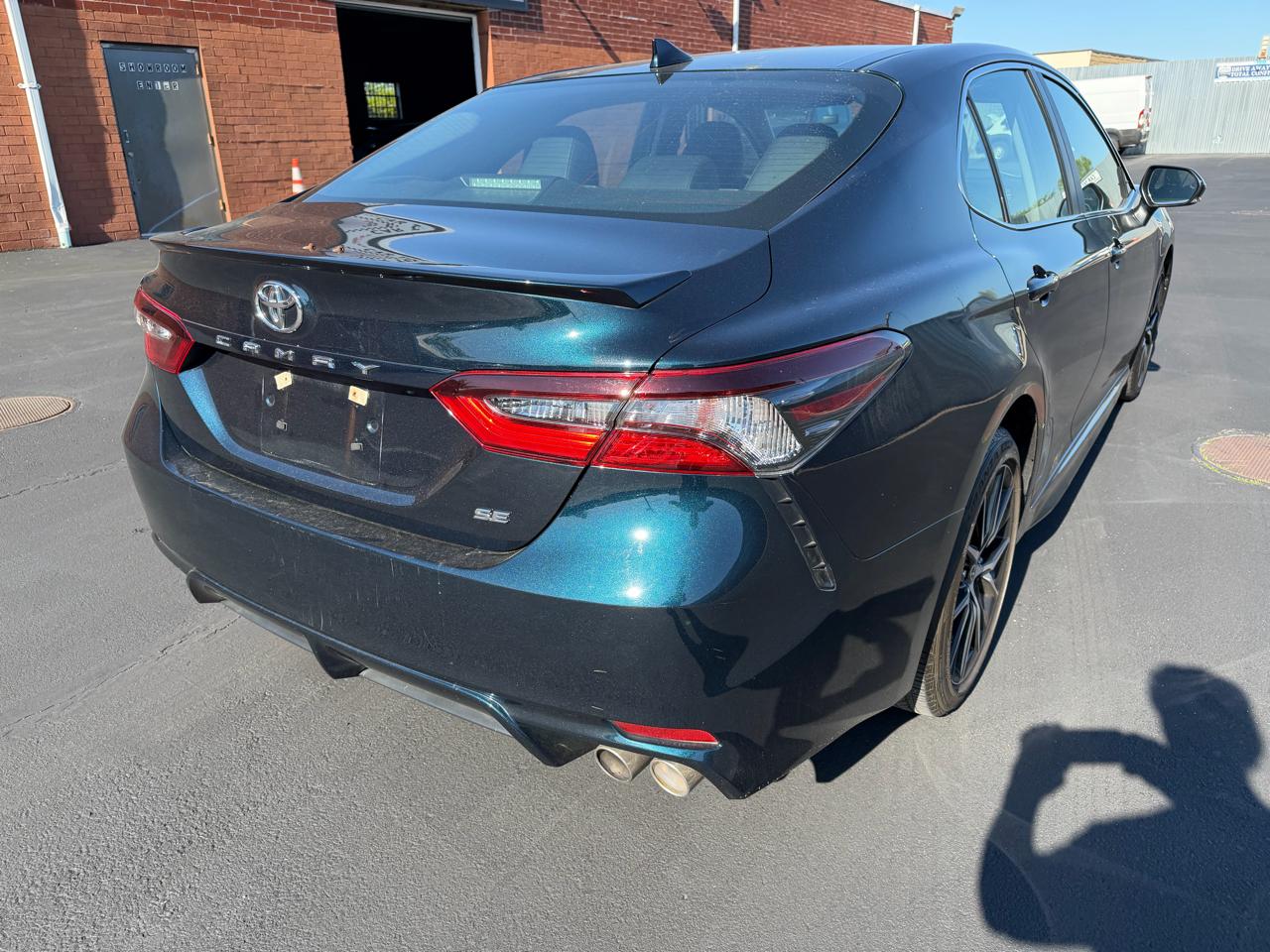 Toyota Camry SE 2021