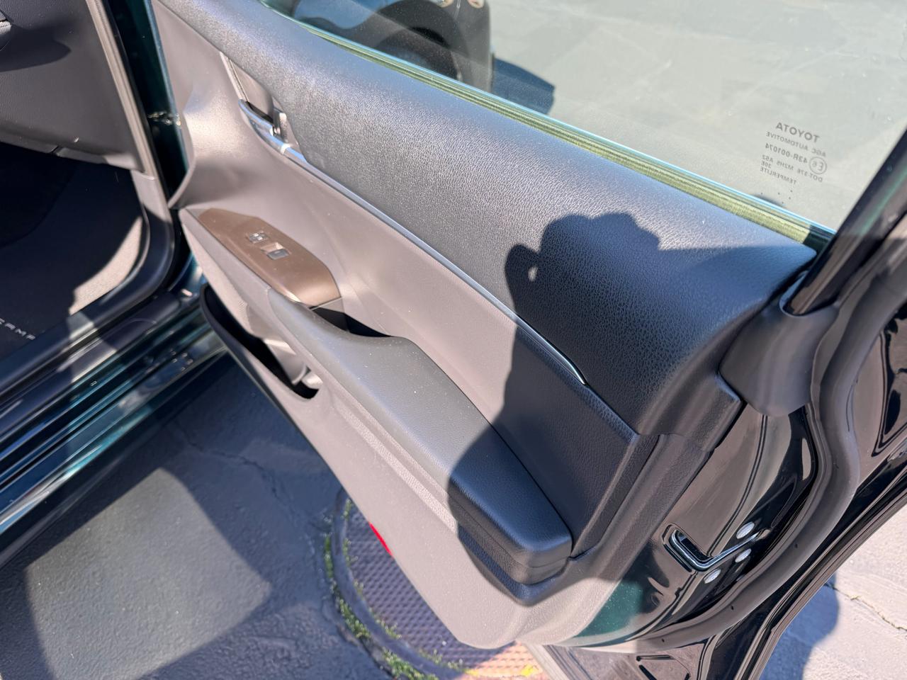 Toyota Camry SE 2021