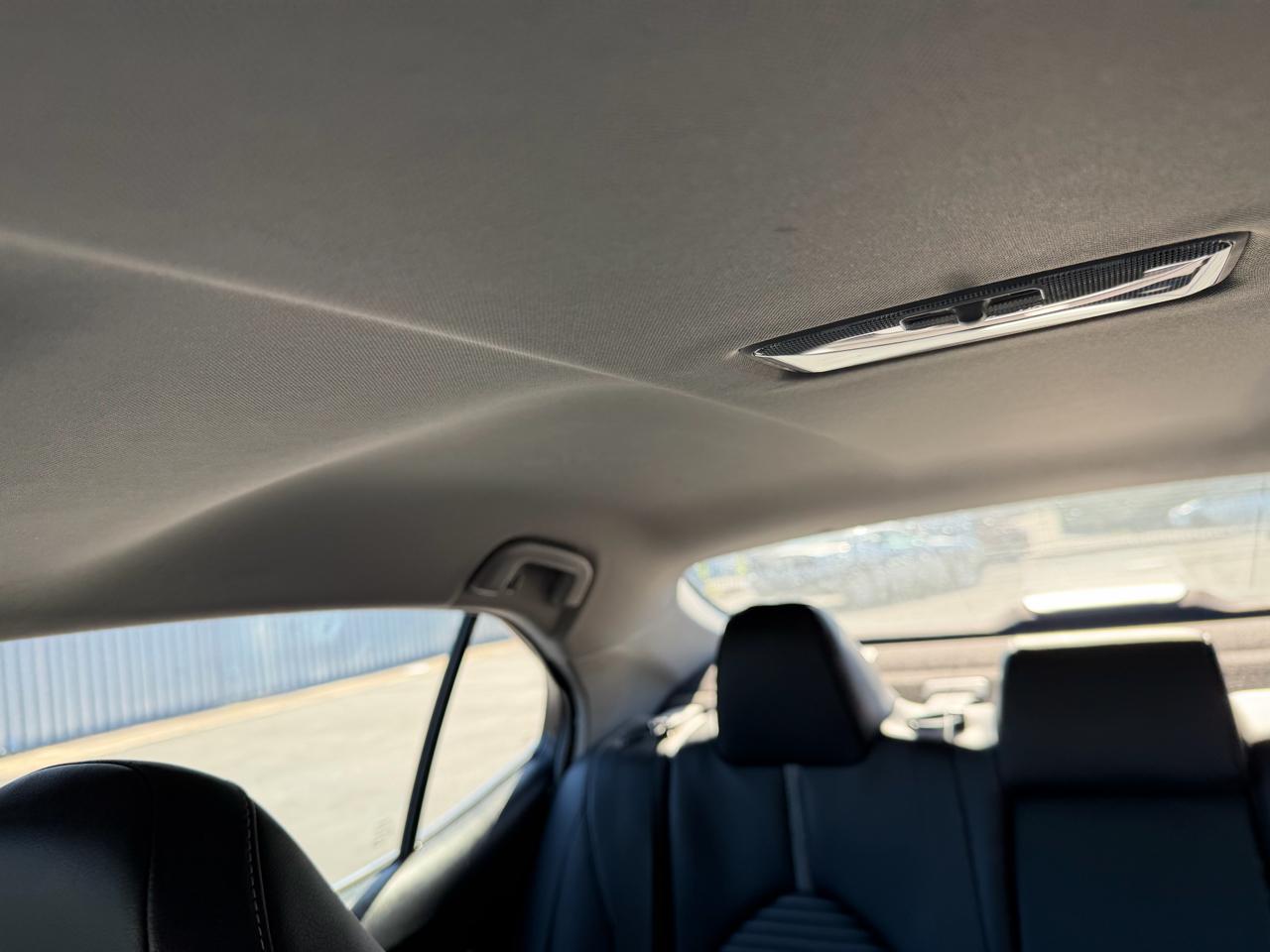 Toyota Camry SE 2021